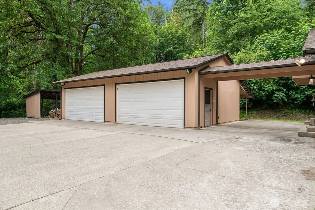 4562 SE Burley Olalla Road Olalla WA 98359