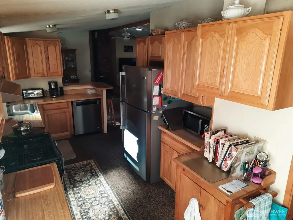9306 Dandy Place Rockport WA 98283