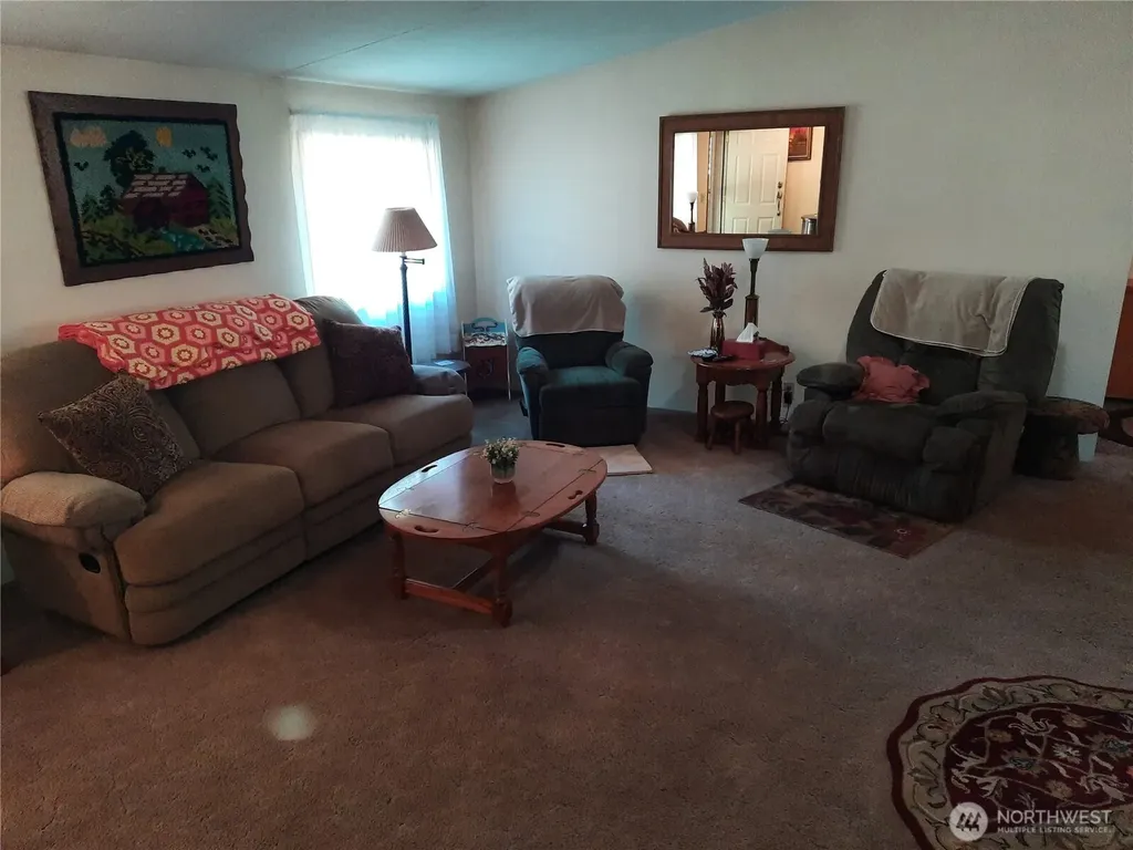 9306 Dandy Place Rockport WA 98283