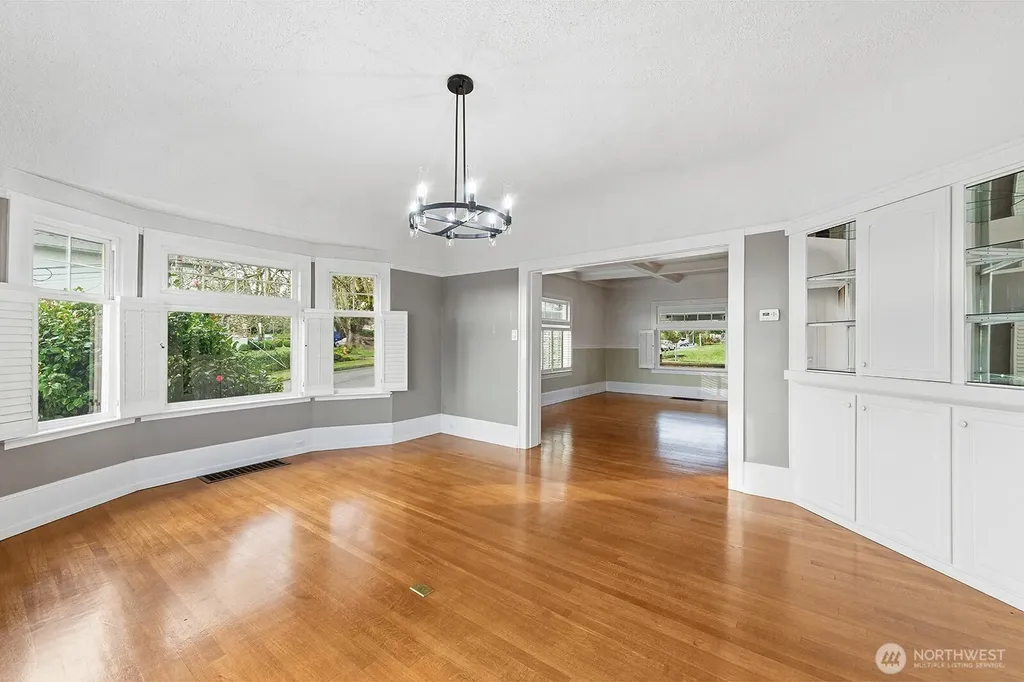 3231 Grand Avenue Everett WA 98201