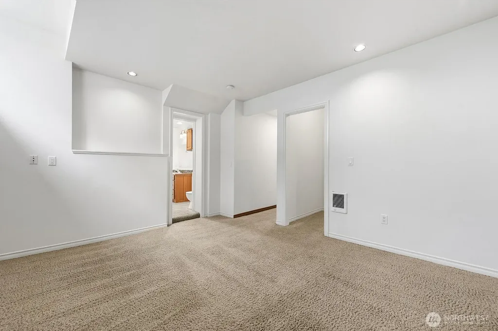 3231 Grand Avenue Everett WA 98201