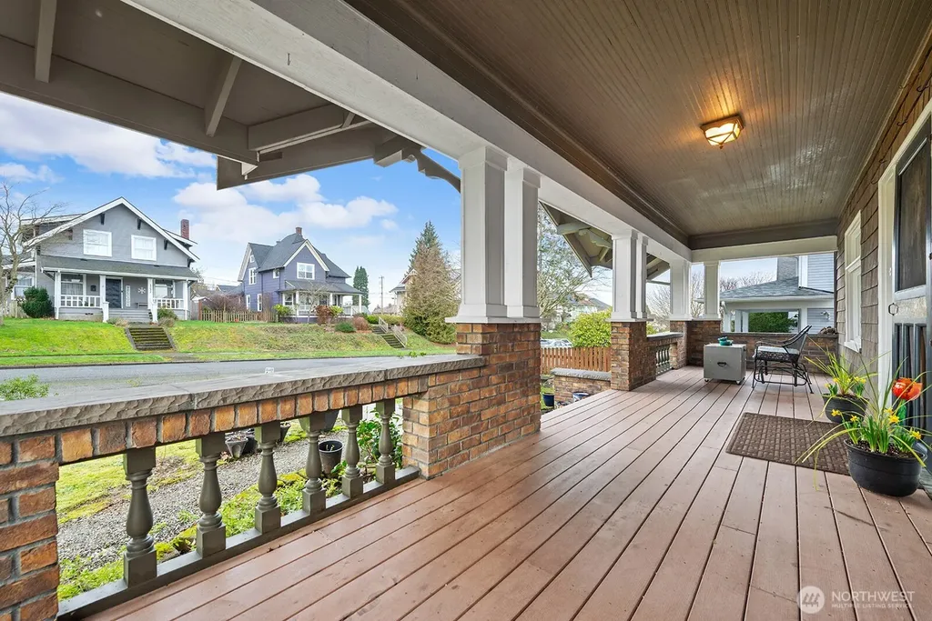 3231 Grand Avenue Everett WA 98201
