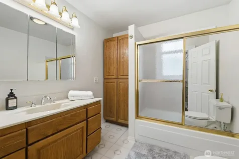 3231 Grand Avenue Everett WA 98201