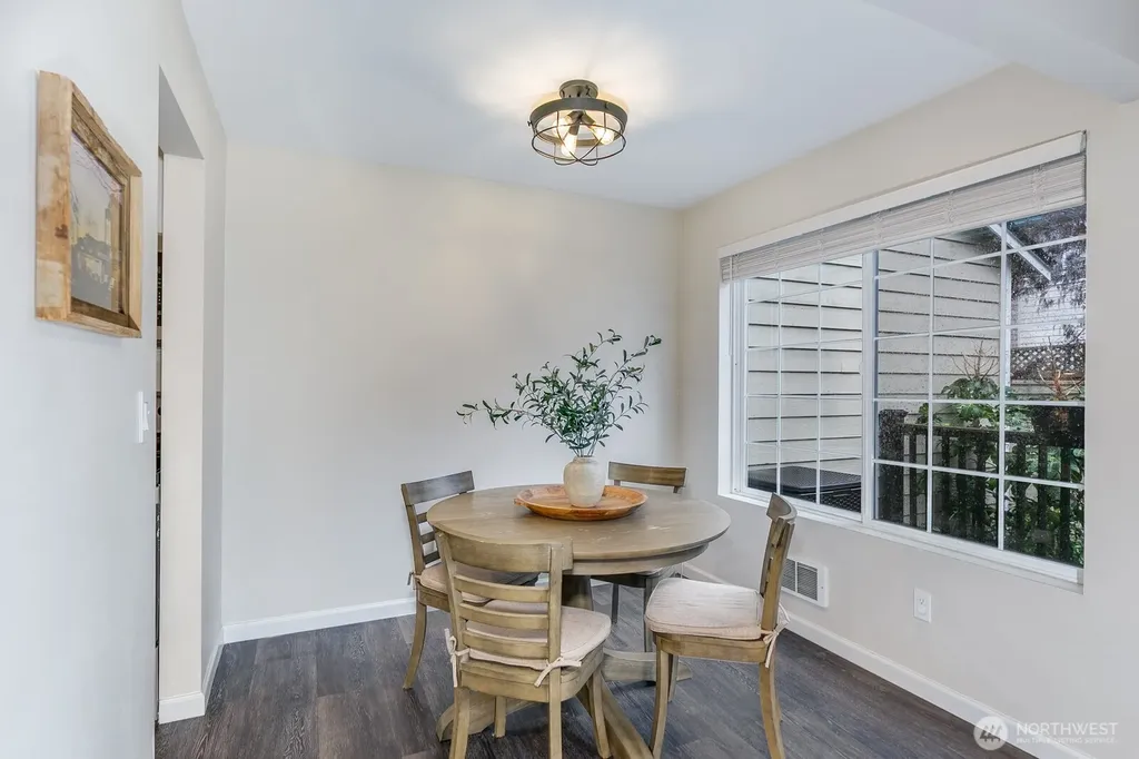 7821 196th Street SW Edmonds WA 98026