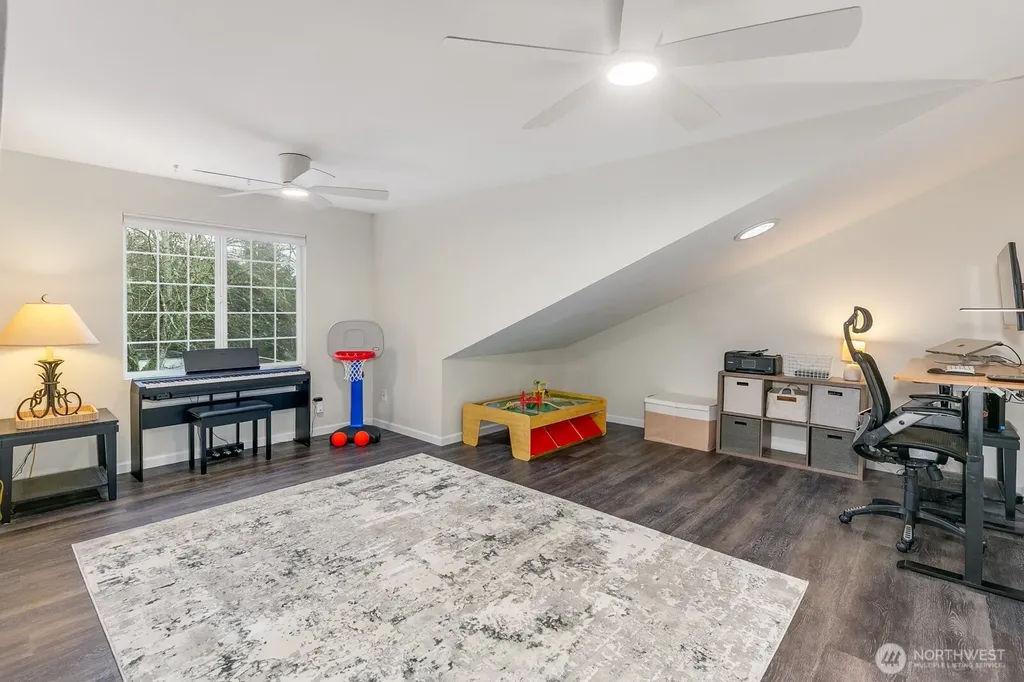 7821 196th Street SW Edmonds WA 98026