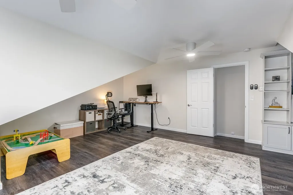 7821 196th Street SW Edmonds WA 98026
