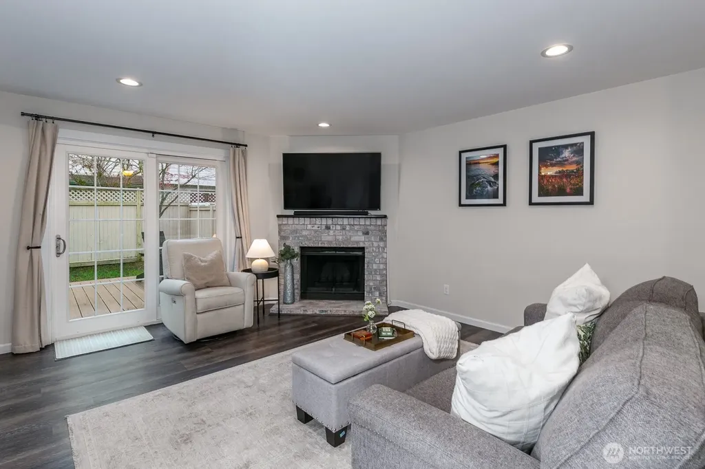 7821 196th Street SW Edmonds WA 98026