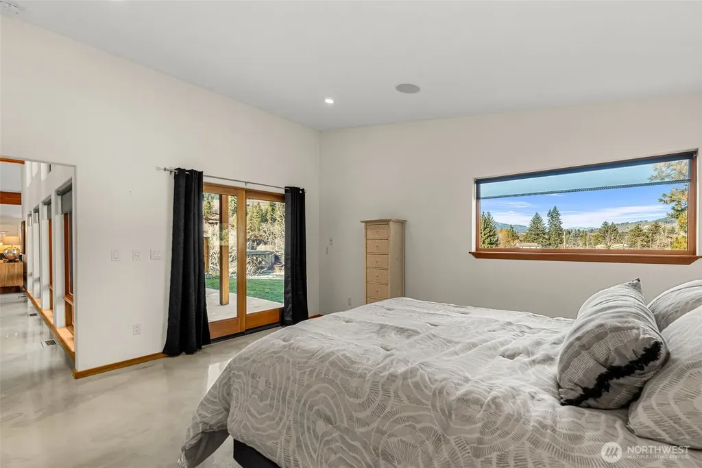 34 Steelhead Lane Dryden WA 98821