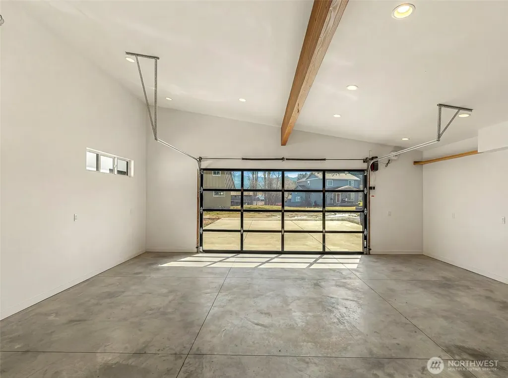 34 Steelhead Lane Dryden WA 98821