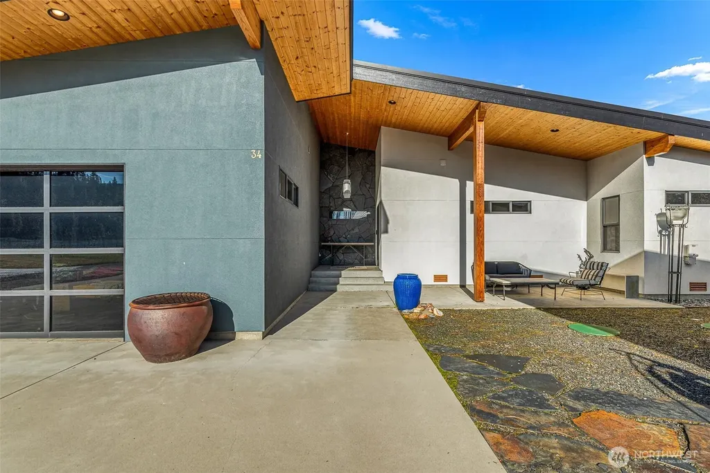 34 Steelhead Lane Dryden WA 98821