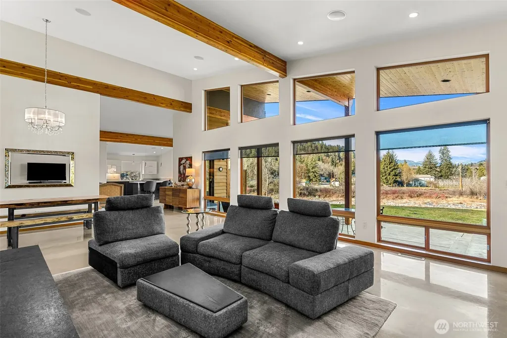 34 Steelhead Lane Dryden WA 98821