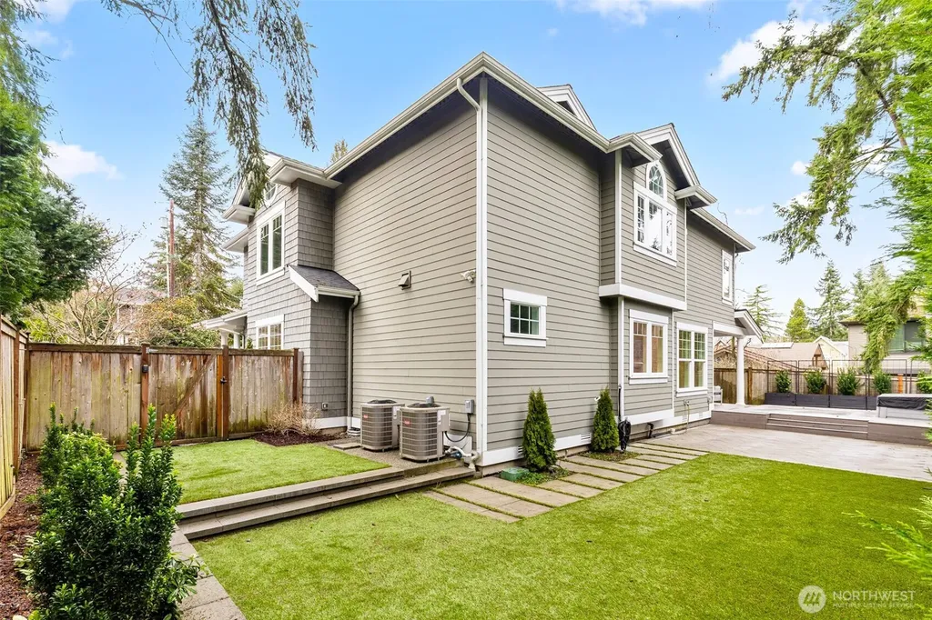 1416 105th Avenue SE Bellevue WA 98004