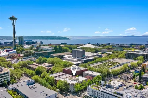 621 5 Avenue N Seattle WA 98109