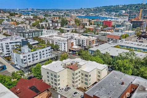 621 5 Avenue N Seattle WA 98109