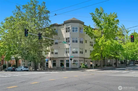 621 5 Avenue N Seattle WA 98109