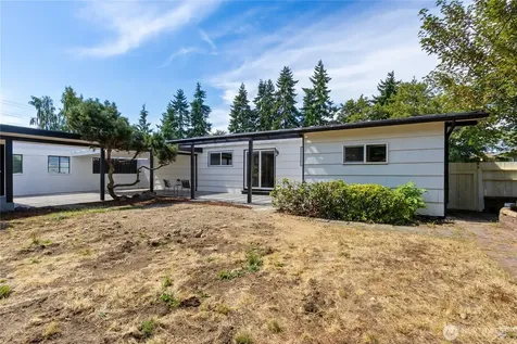 2125 N Highland Street Tacoma WA 98406