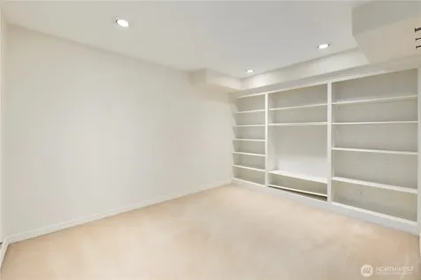 936 N 93rd Street Seattle WA 98103