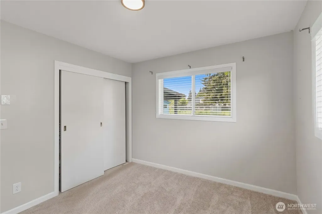 1209 Fieldcrest Avenue Centralia WA 98531