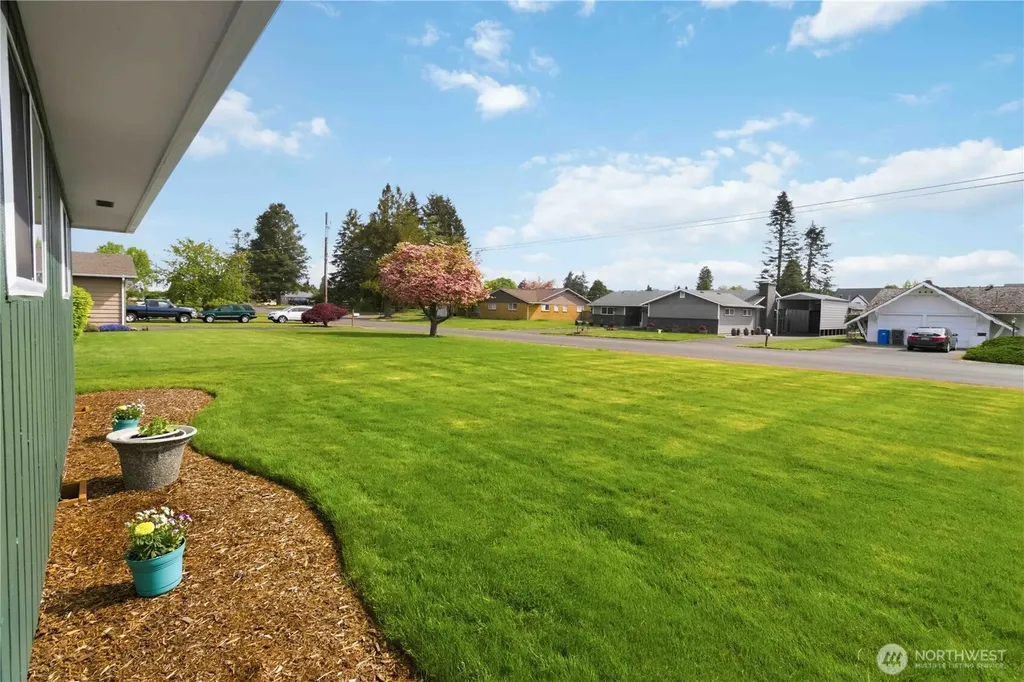 1209 Fieldcrest Avenue Centralia WA 98531