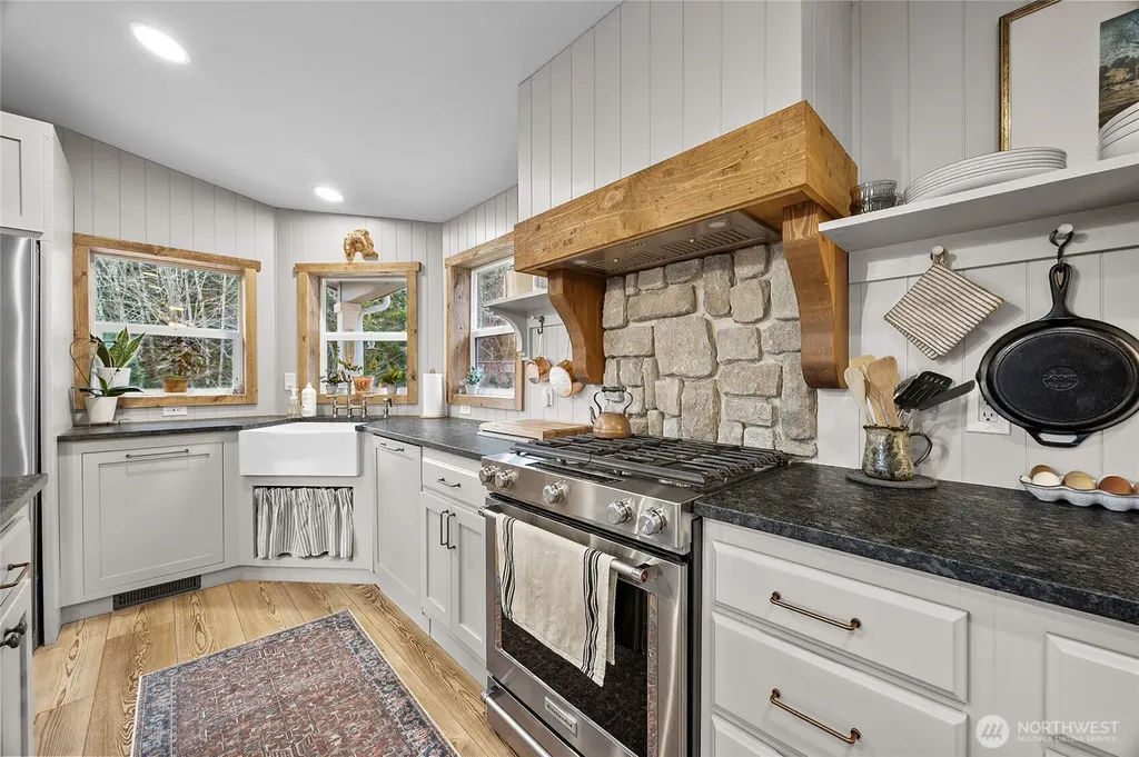 185 Wilderness Drive Randle WA 98377