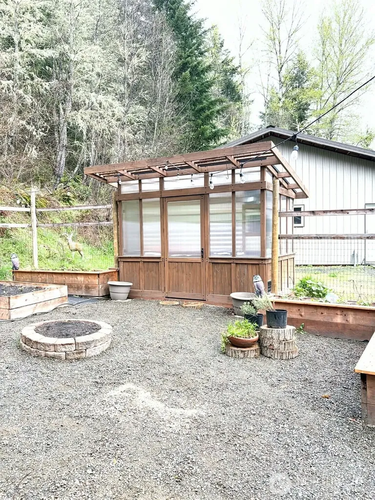 185 Wilderness Drive Randle WA 98377