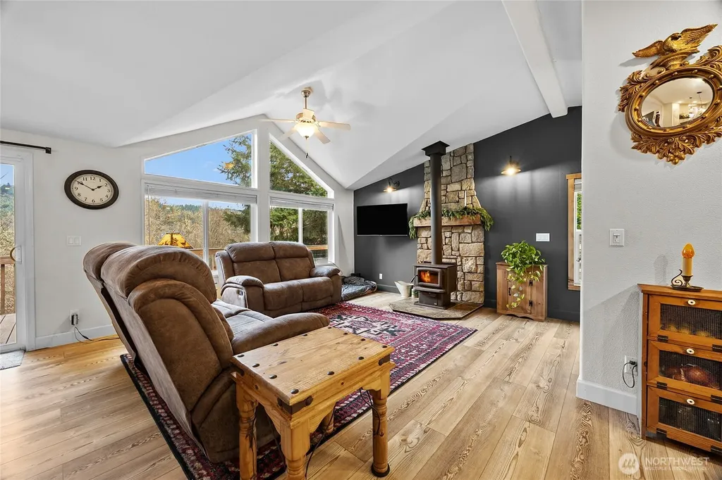 185 Wilderness Drive Randle WA 98377