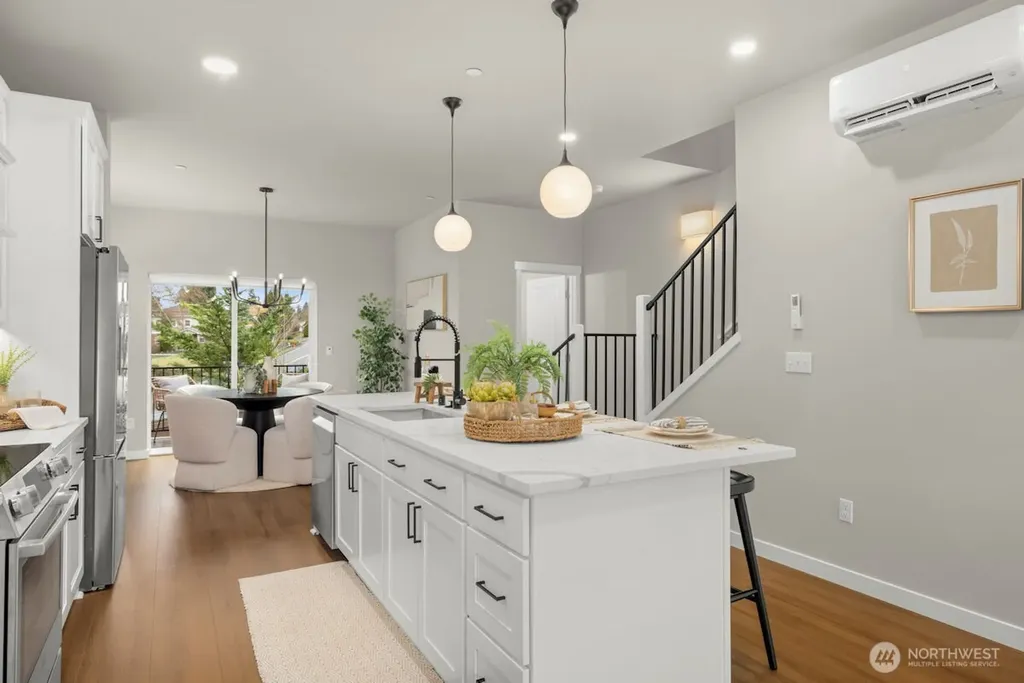 16823 Alder Way Lynnwood WA 98037