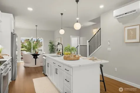 16823 Alder Way Lynnwood WA 98037