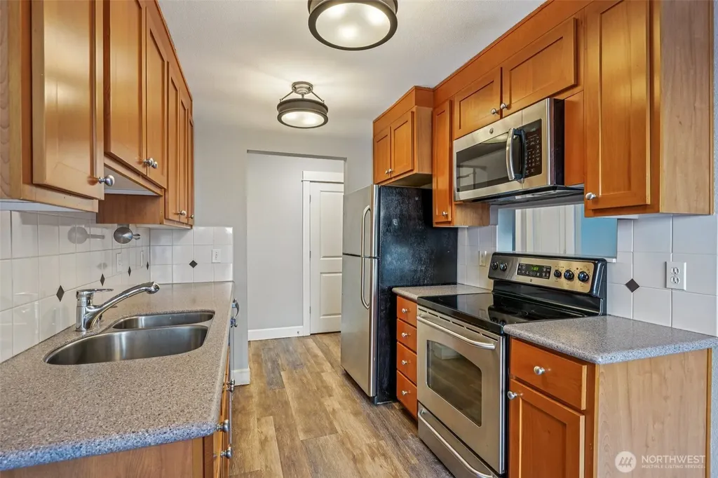 8025 234th Street SW Edmonds WA 98026