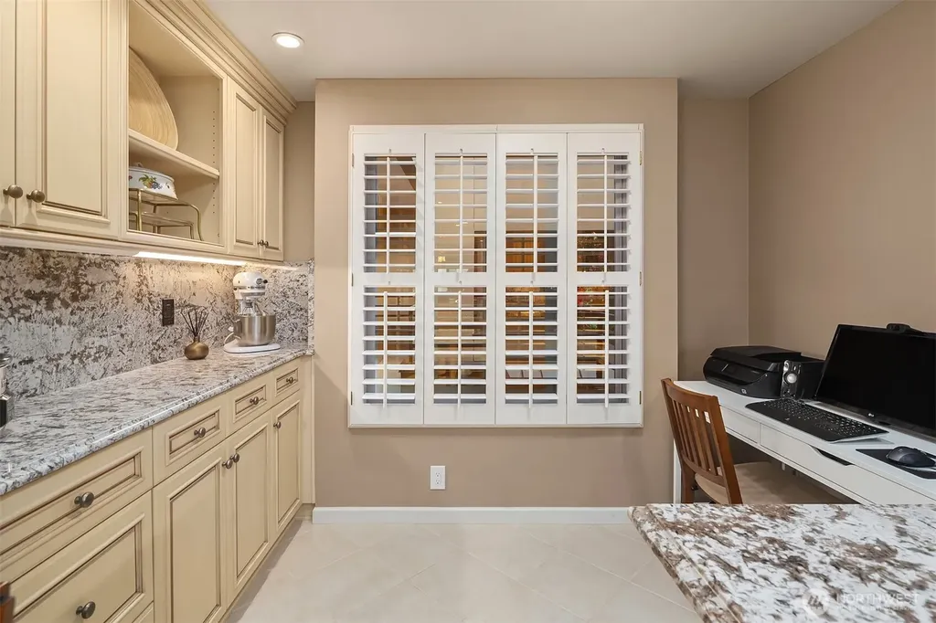 6363 Lake Washington Boulevard NE Kirkland WA 98033