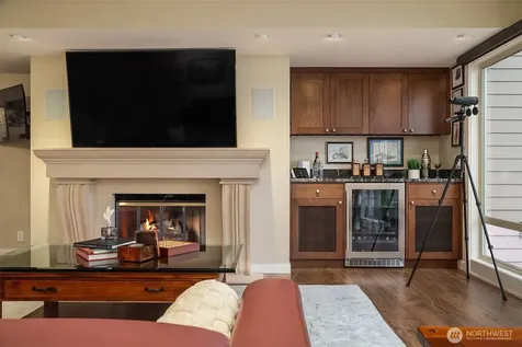 6363 Lake Washington Boulevard NE Kirkland WA 98033