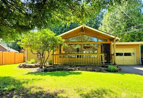 17017 10th Avenue NE Shoreline WA 98155