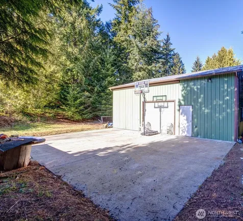 17017 10th Avenue NE Shoreline WA 98155