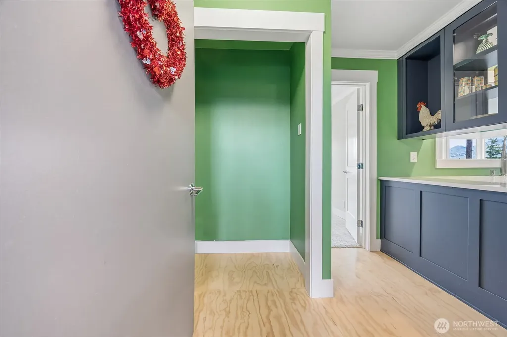 301 S 3rd Street Chelan WA 98816