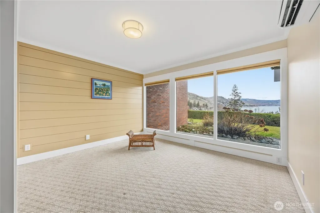 301 S 3rd Street Chelan WA 98816