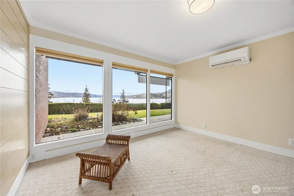 301 S 3rd Street Chelan WA 98816