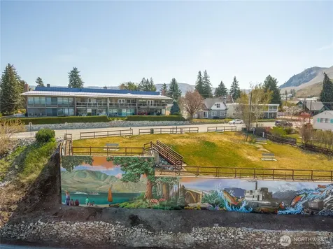 301 S 3rd Street Chelan WA 98816