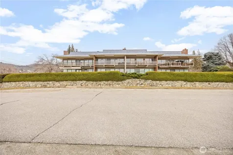 301 S 3rd Street Chelan WA 98816