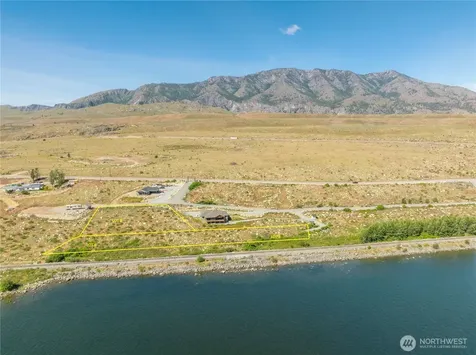 6 Sumac Road Pateros WA 98846