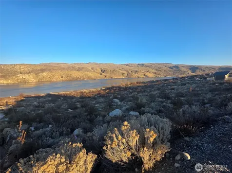 6 Sumac Road Pateros WA 98846