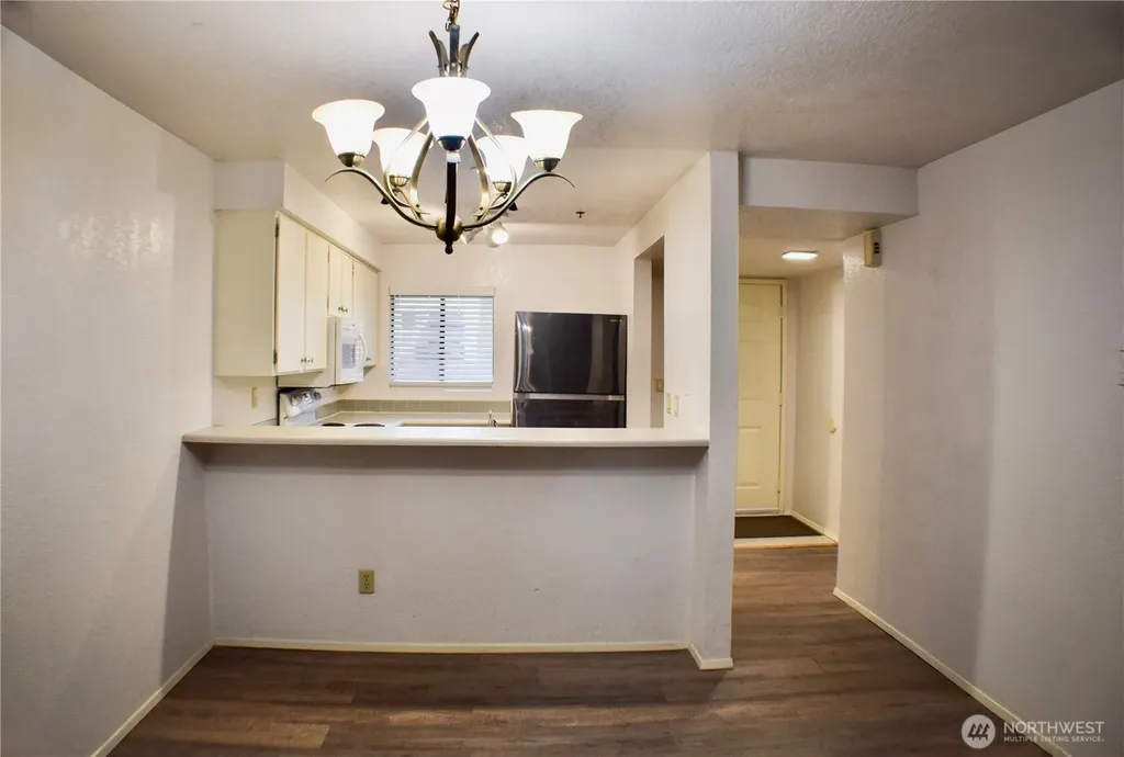 25120 98th Place S Kent WA 98030