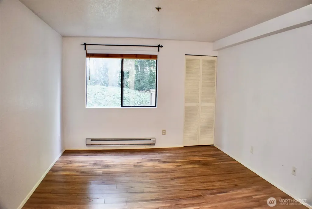 25120 98th Place S Kent WA 98030