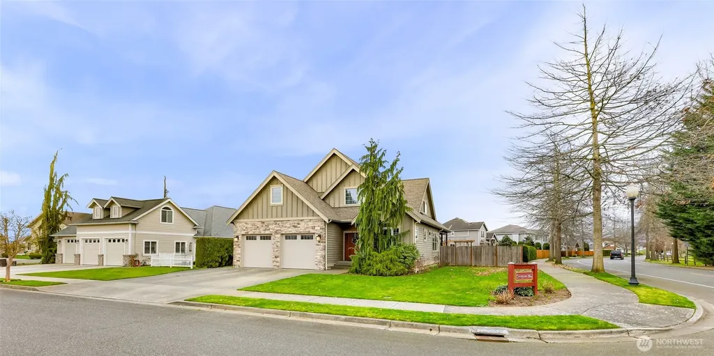 879 Bentgrass Way Lynden WA 98264