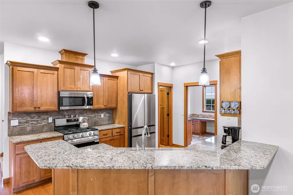 879 Bentgrass Way Lynden WA 98264