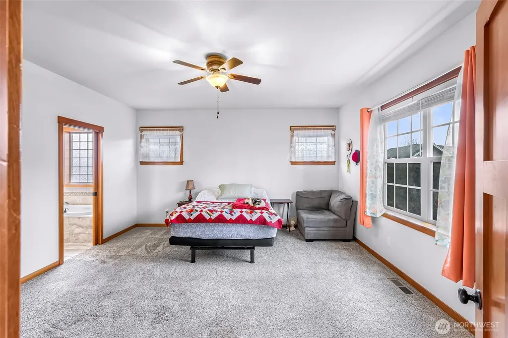 879 Bentgrass Way Lynden WA 98264