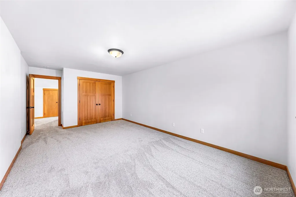 879 Bentgrass Way Lynden WA 98264