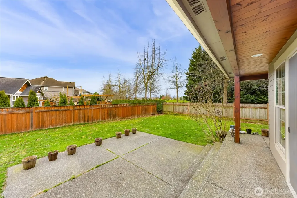 879 Bentgrass Way Lynden WA 98264