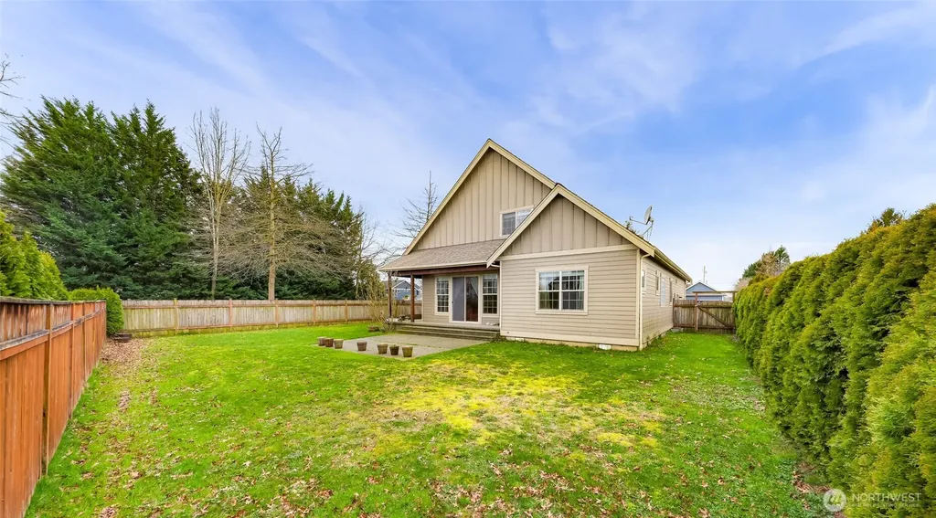 879 Bentgrass Way Lynden WA 98264