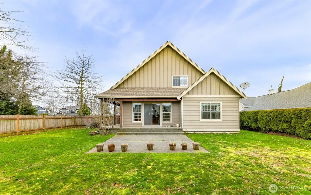 879 Bentgrass Way Lynden WA 98264