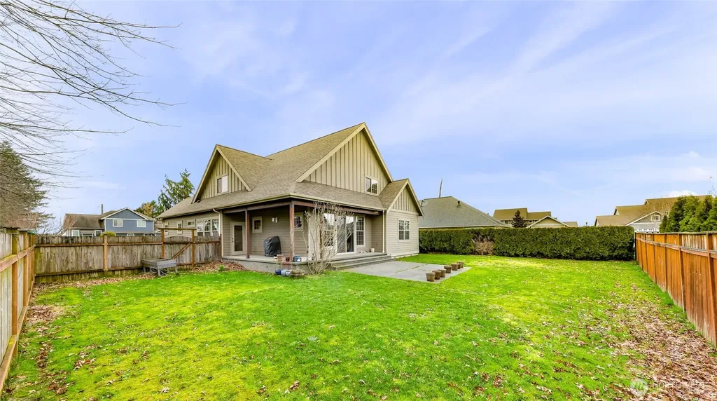 879 Bentgrass Way Lynden WA 98264
